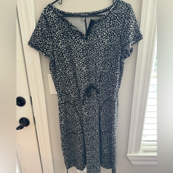 T by Talbots leopard print Cotton dress. - Picture 2 of 5